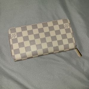 Louis Vuitton Damier Azur Zippy Wallet